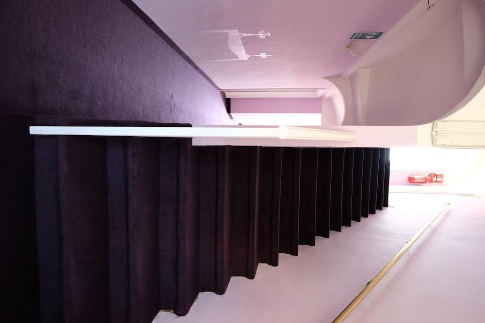 Hotel 皮诺托里尼斯 外观 照片